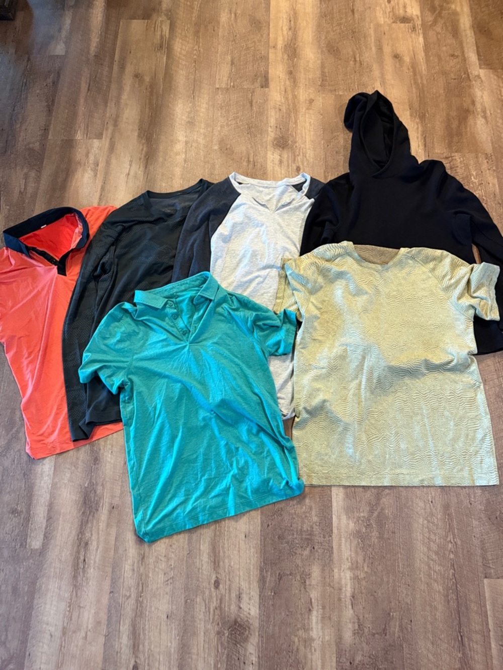 Lululemon Bundle 🖤 6 Pieces | Mixed Sizes M/L | Athletic Tops Lot